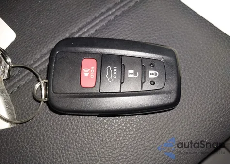 2025 Toyota Rav4 Hybrid Xle Premium z USA, uszkodzony, nr VIN JTMB6RFVXSJ091371